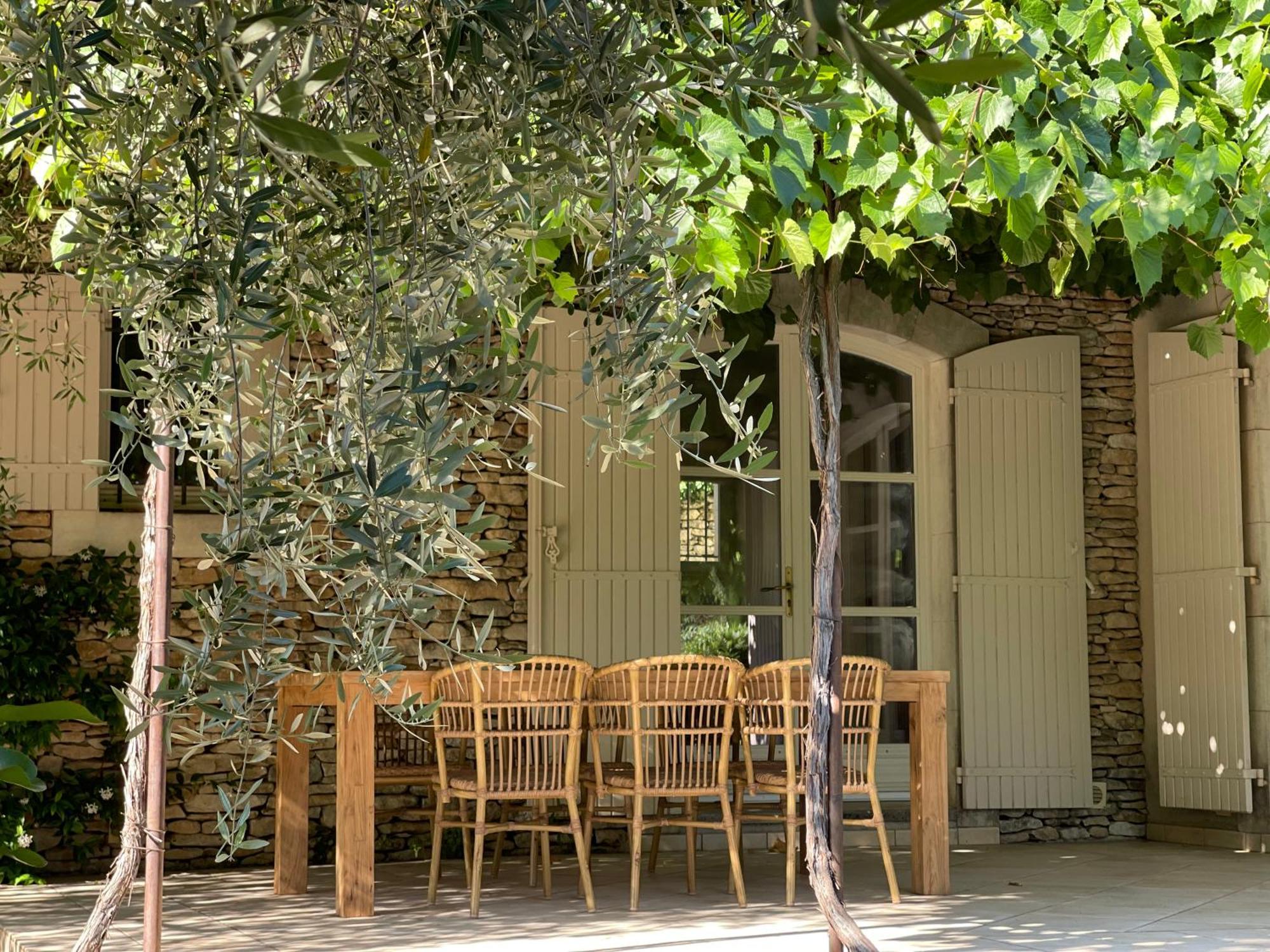 La Villa Baronnette Cabrieres-d'Avignon Luaran gambar